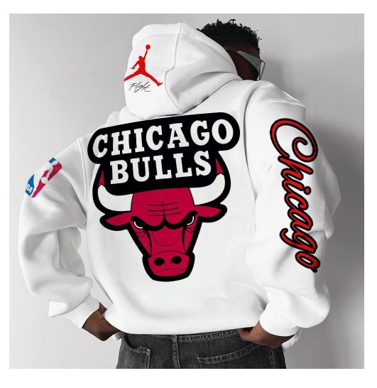 Eleva tu estilo con la Chompa Premium CH BULLS